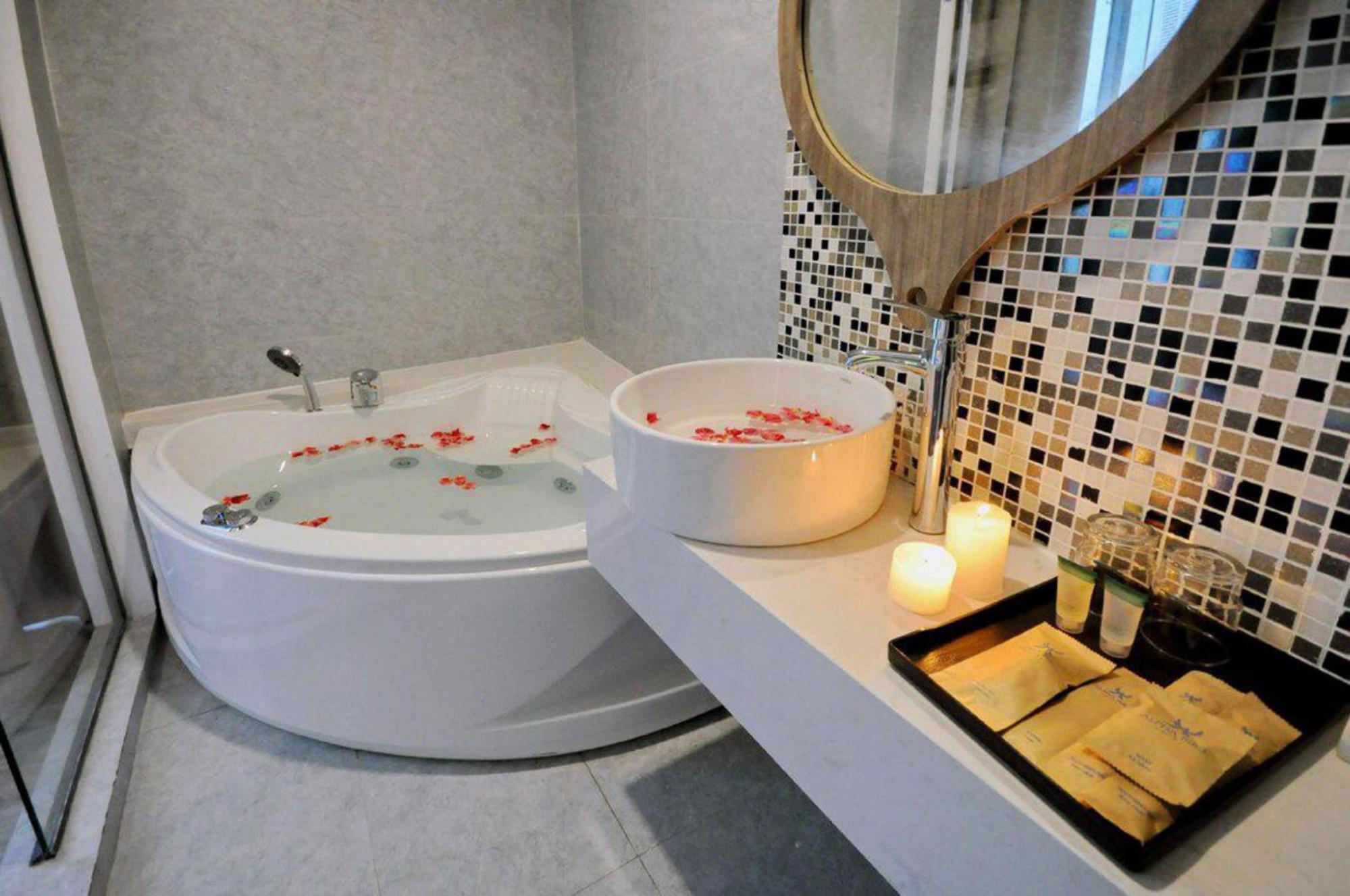 Ngoc Bich Hotel Da Nang Luaran gambar